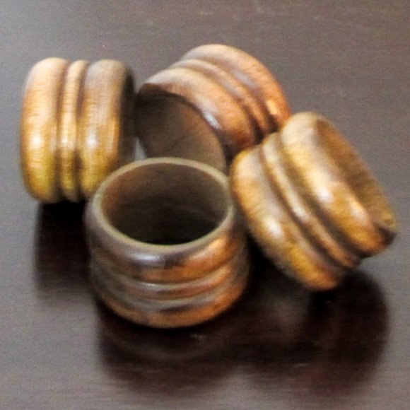 Set of 4 Knobler Wood Napkin Rings - Picture 2 of 3